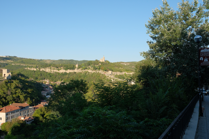 tsarevets fortress from a distance