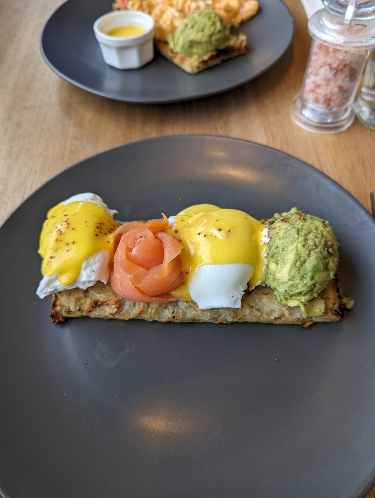 Eggs salmon and avocado on potato rosti with