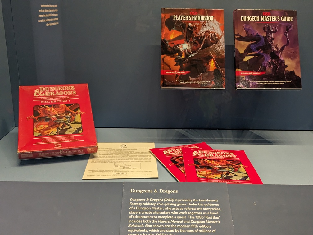 vintage dungeon and dragons manuals